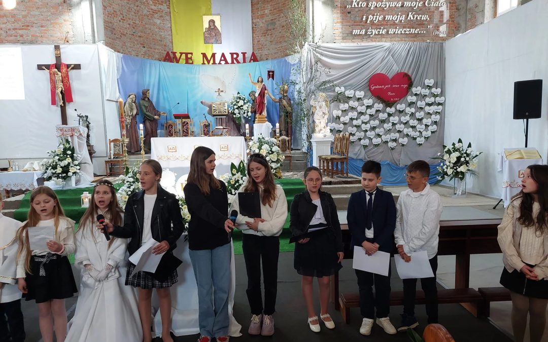 Dzieci z&nbsp;SP 2 dla Jana Pawła II